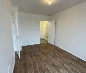 Location Appartement 2 pièces 43m² - Photo 3