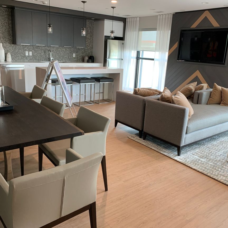 For Lease - 128 GROVEWOOD Common Unit# 132, Oakville, Ontario - Photo 1