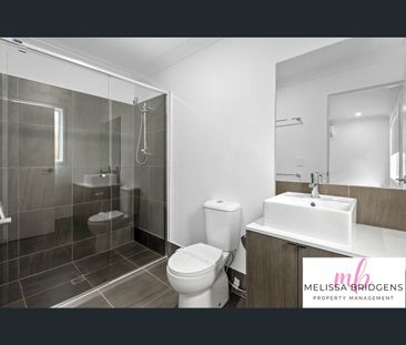 Duplex 1/8 Seagrass St, Deception Bay, Qld 4508 - Photo 3