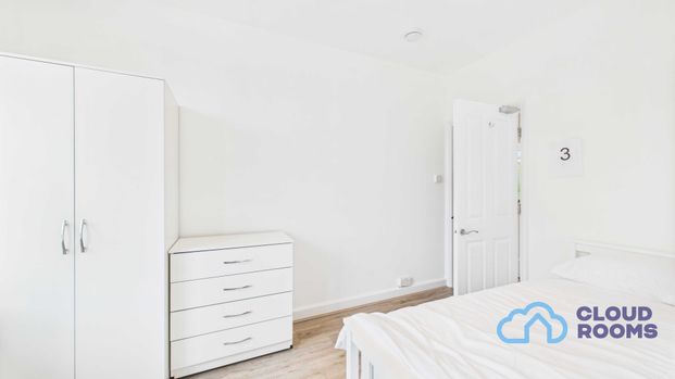 RM3 Woodstock Court | Lee | London | SE12 9HT - Photo 1