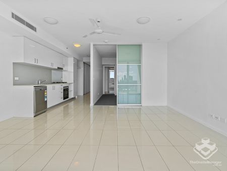 REFRESHED UNIT IN BROADWATER - Photo 3