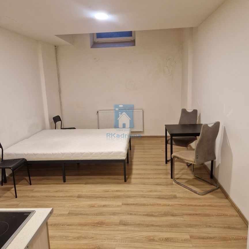 Pronájem bytu 1+kk a garsoniéry 25 m² - Photo 1