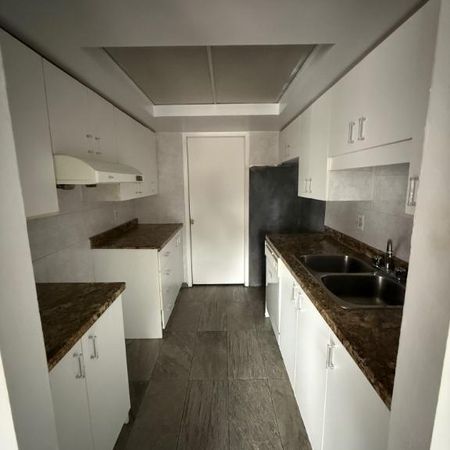 Charmant condo 5 ½ à louer 1 950$– Disponible dès maintenant ! Ahuntsic-Cartierville - Photo 3