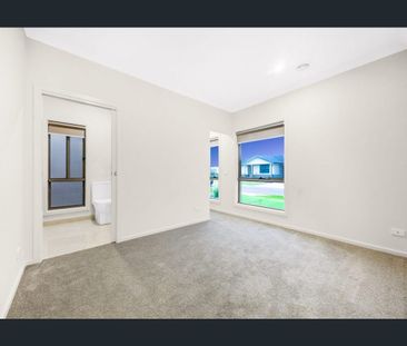 For Lease - Modern Family Living in a Quiet, Convenient Wyndham Val... - Photo 6