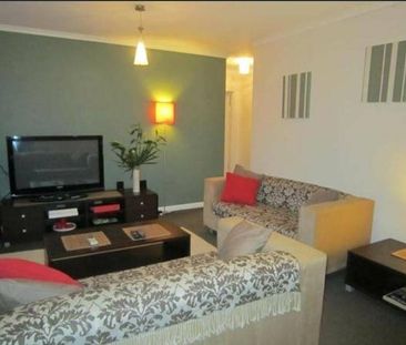City Apartment - Photo 3