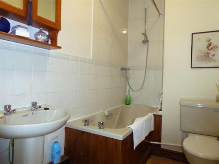 1 bedroom apartment to rent - Photo 4