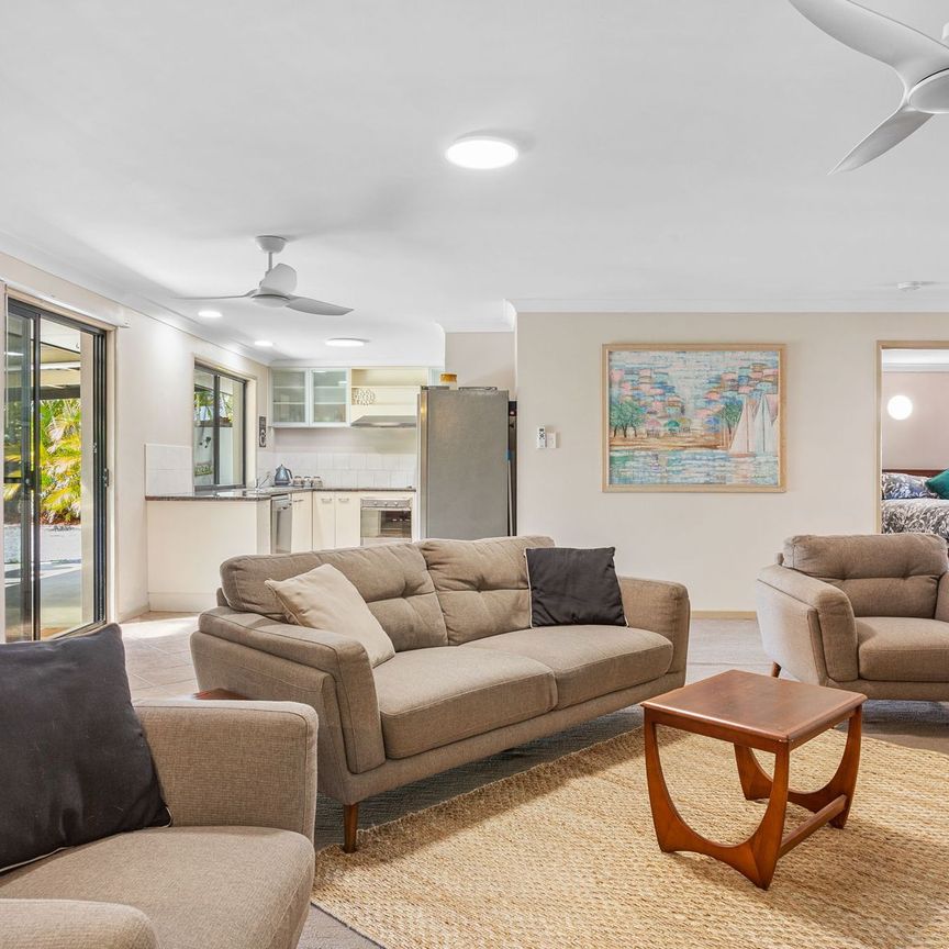 LOOKING FOR SPACE WITH ALL THE EXTRAS?! - Photo 1