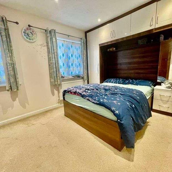 Stornaway Road, Slough, SL3 - Photo 1