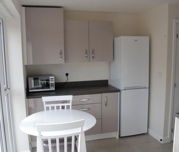 2 bedroom flat to rent - Photo 3