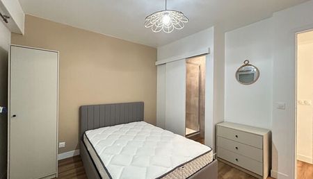 Appartement 5 pièces 103m2 REIMS 1 700 euros - Photo 4