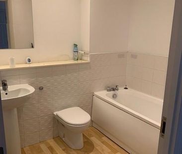 2 bedroom flat to rent - Photo 6