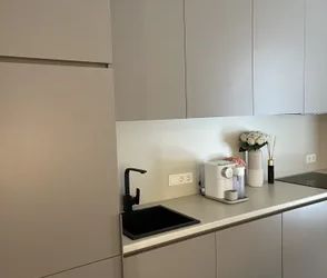 EXKLUSIVE, VOLL AUSGESTATTETE "LÖFFELFERIGE" WOHNUNG MIT LOGGIA - BEWERBUNGEN ERWÜNSCHT! ALL IN KOSTEN! - Photo 3