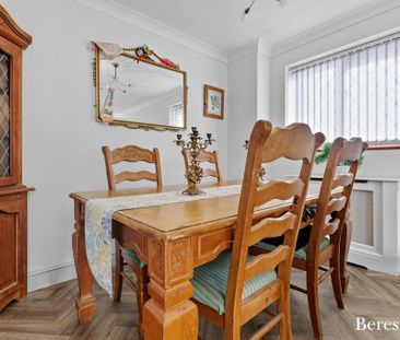 3 bedroom detached house to rent - Photo 4