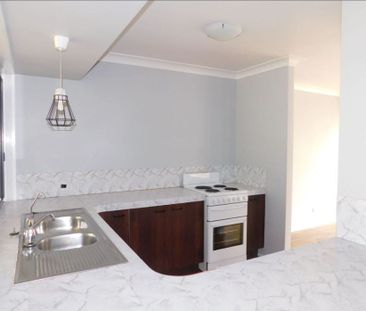 Lowset Brick Family Home - Photo 6