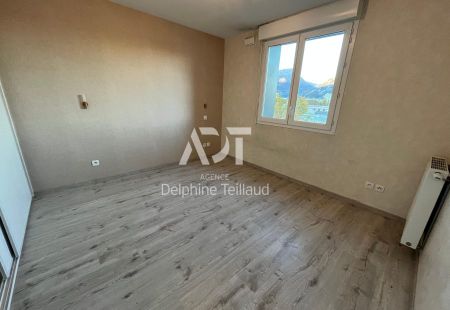 Appartement T2 à GRENOBLE - Photo 2