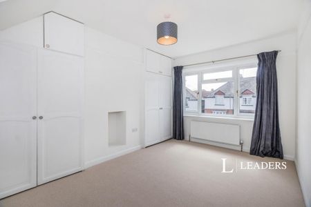 4 bedroom detached house to rent - Photo 5