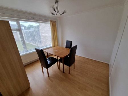 4 Bed Student Accommodation - Photo 2