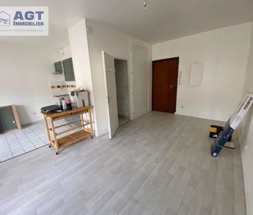 Location Appartement 1 pièce 31m² BEAUVAIS 60000 - Photo 5