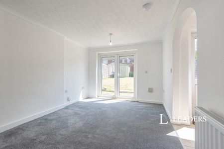 2 bedroom house to rent Hydean Way, SG2 - Photo 2