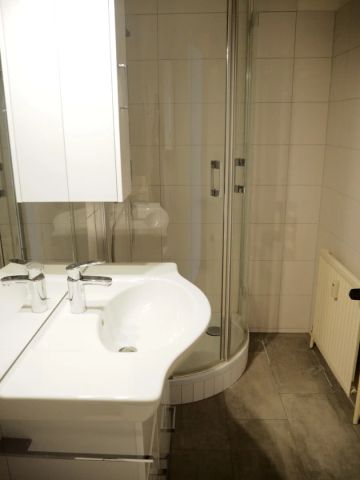 Elegante Loft-Wohnung mit Stuckdecken & Intarsientüren - Photo 5