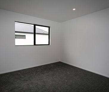 RICCARTON – 3 BEDROOM, 2 BATHROOM & SINGLE GARAGE - Photo 2