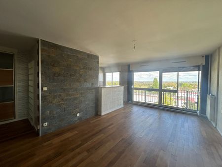 Location Appartement 4 pièces 79m² - Photo 3