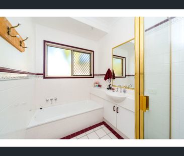 3 Hoylake Court, Parkwood, Qld 4214 - Photo 1