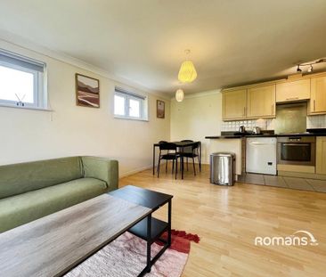 2 bedroom flat to rent - Photo 1