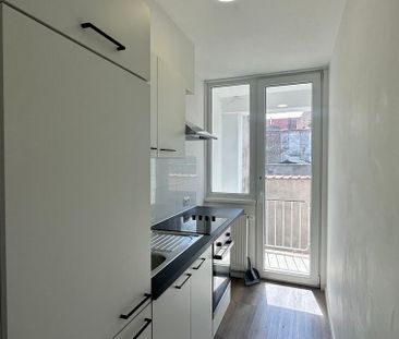 Appartement te huur in Oostende voor € 700 met 1 slaapkamer - Photo 1