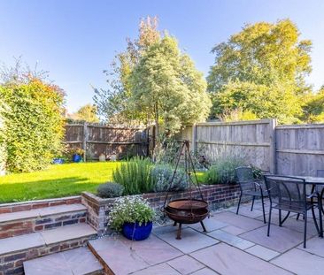 2 bedroom end of terrace house to rent - Photo 3