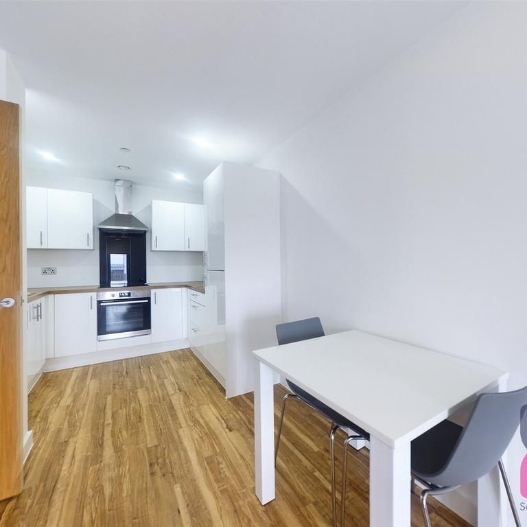 1 bedroom flat to rent - Photo 1