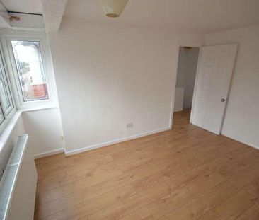 New Road, Dagenham Docks, RM10 - Photo 3