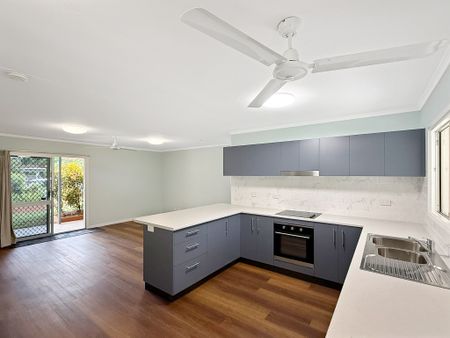 Renovated 3 Bedroom Family Home on Northern Beaches - Photo 4