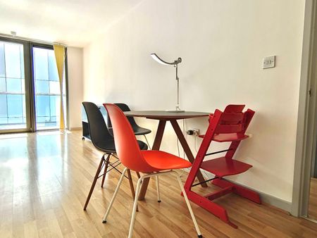 1 Bed Flat, Icona Point, E15 - Photo 4