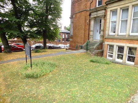 2 bedroom flat to rent - Photo 5