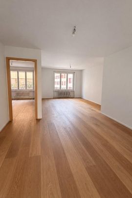 Grand logement rénové au centre ville de Lausanne. - Photo 1