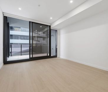 Contemporary One-Bedroom Apartment in a Brand-New Development - Photo 1