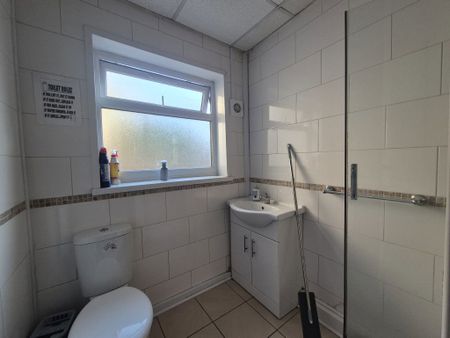 Lower High Street, Stourbridge, West Midlands, DY8 - Photo 5