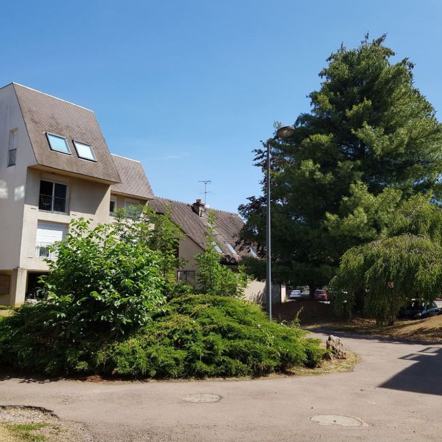 Très bel appartement T3 dans cadre verdoyant à Clamecy - Photo 1