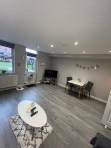 Flat 4 68 Victoria Road, Leeds, LS6 1DL - Photo 5