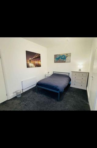 Room in a Shared House, Handsworth Road, S9 - Photo 2