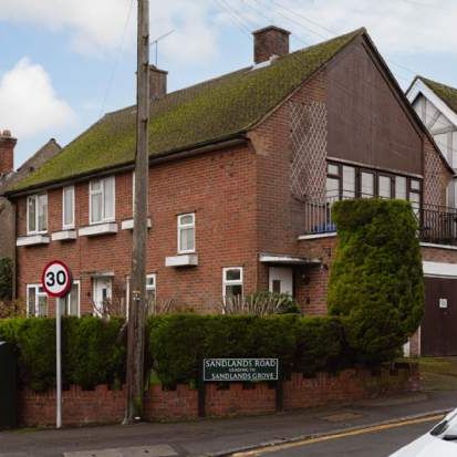 3 bedroom property to rent in Tadworth - Photo 1