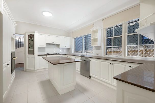 17 Sydney Road, - Photo 1