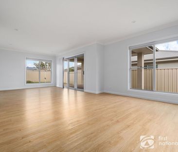 EXECUTIVE STYLE 3 BEDROOM HOME - Photo 1