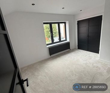 3 bedroom detached house to rent - Photo 6