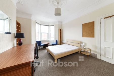 Wingrove Avenue, Newcastle Upon Tyne - Photo 5