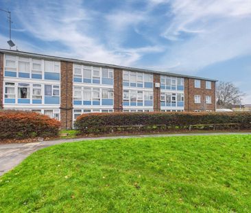 1 bedroom Flat in Lancaster House, Bracknell - Photo 3