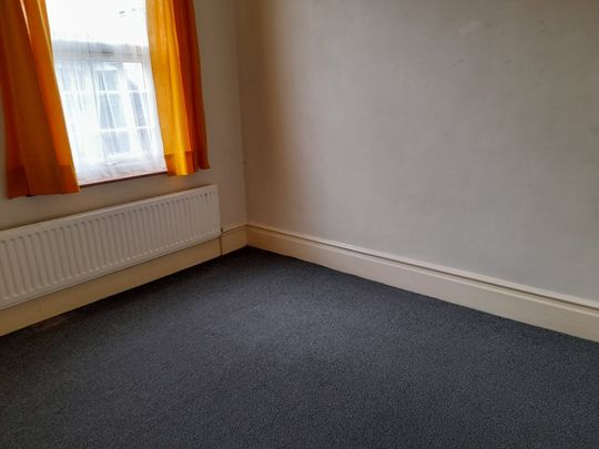 2 Bed Detached House, Cranbourne Road, E15 - Photo 1