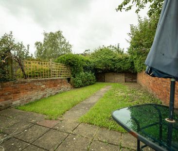 6 bedroom terraced house to rent - Photo 3