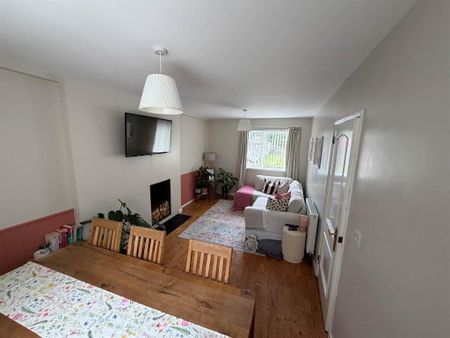 49 Thornhill Parade, Belfast, BT5 7AT - Photo 2